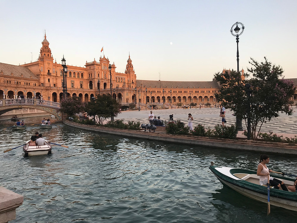 Caitlin's photos of some of the sights of Seville