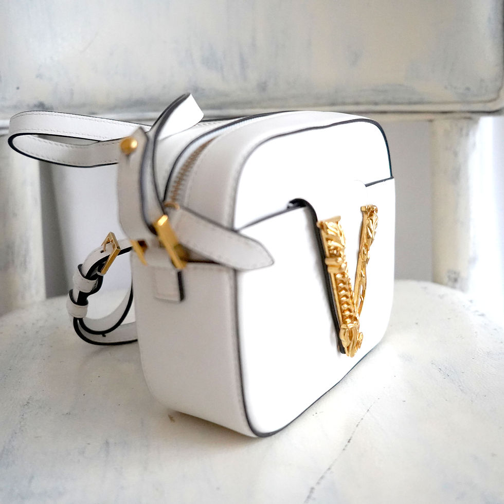 섬네일: VERSACE White Leather Crossbody Bag with Gold V Logo