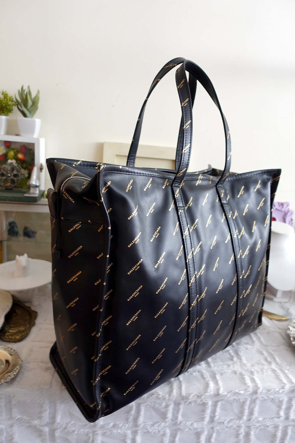 サムネイル： 意大利Balenciaga巨型黑色全真皮Monogram旅行袋手袋包包全新正版