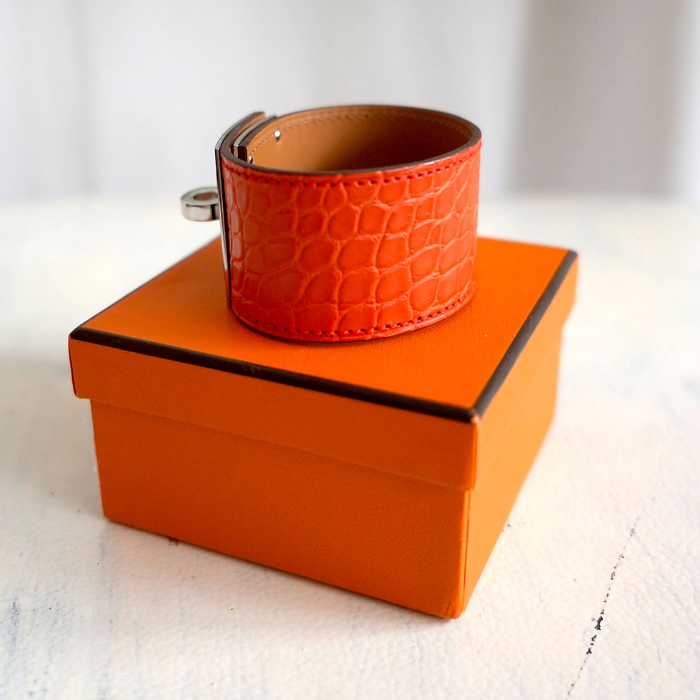 Thumbnail: Hermes Kelly style bangle in orange crocodile leather with silver opening