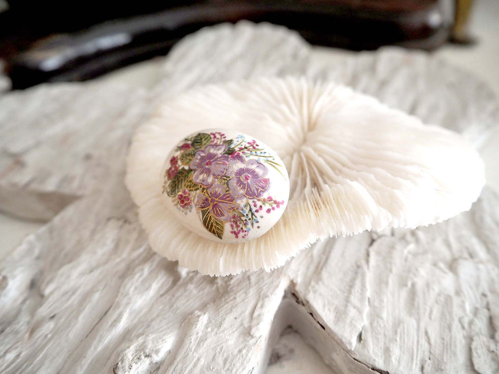 天谷白色陶瓷石春型和式手繪圖案胸針 日本高級二手中古珠寶首飾