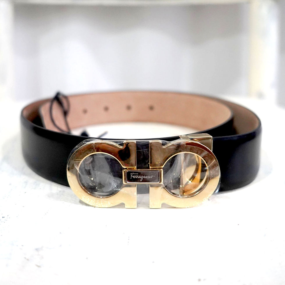 Miniatura: Salvatore Ferragamo Black leather with Golden Ferragamo Logo belt buckle