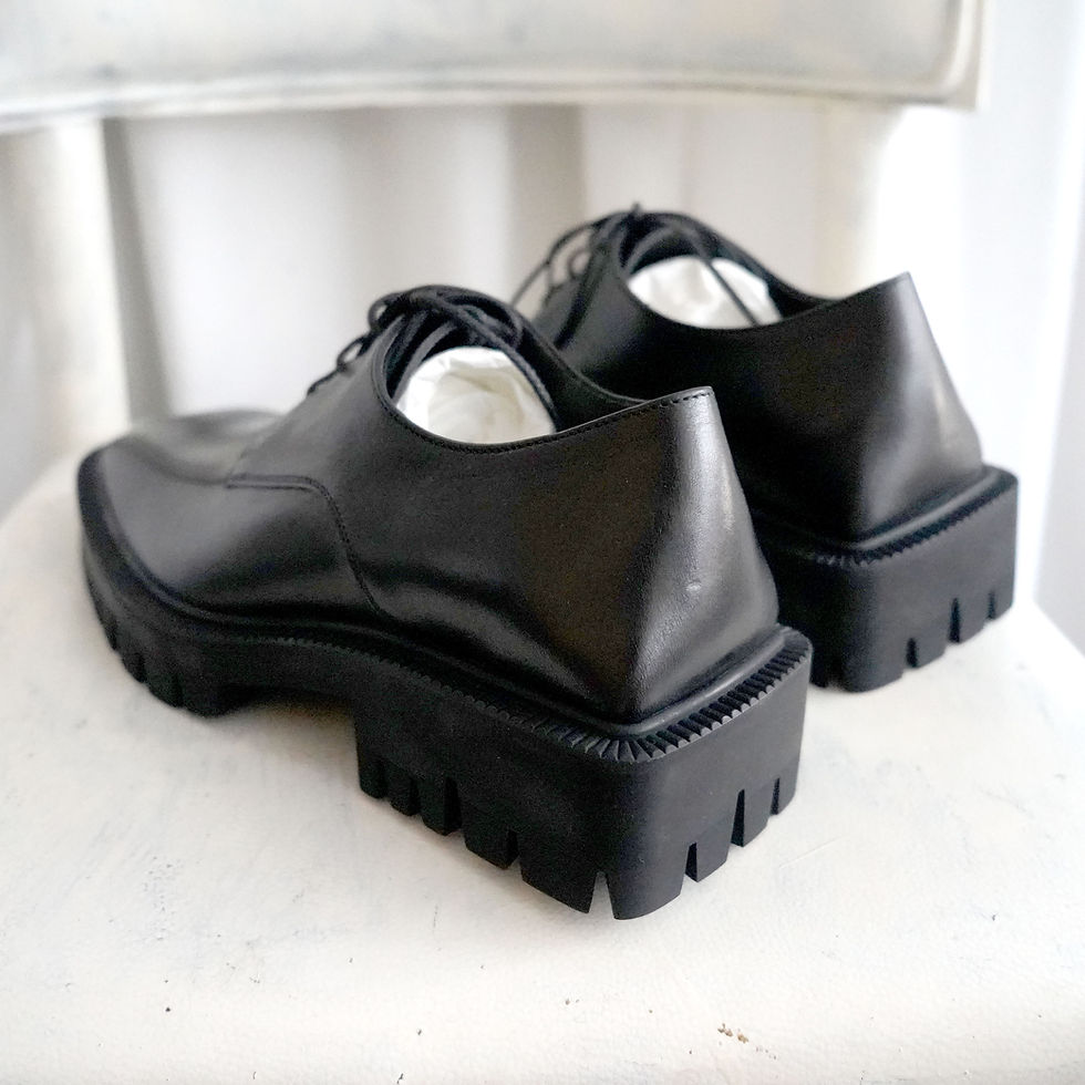 縮圖：BALENCIAGA Black Leather Square-Toe Dress Shoes