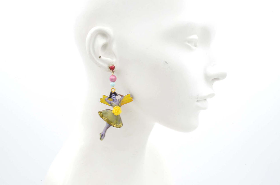 Miniatura: TIMBEE LO 復古風仙女圖案 木片耳環 綴施華洛水晶 Fairy Elf Wooden Earrings