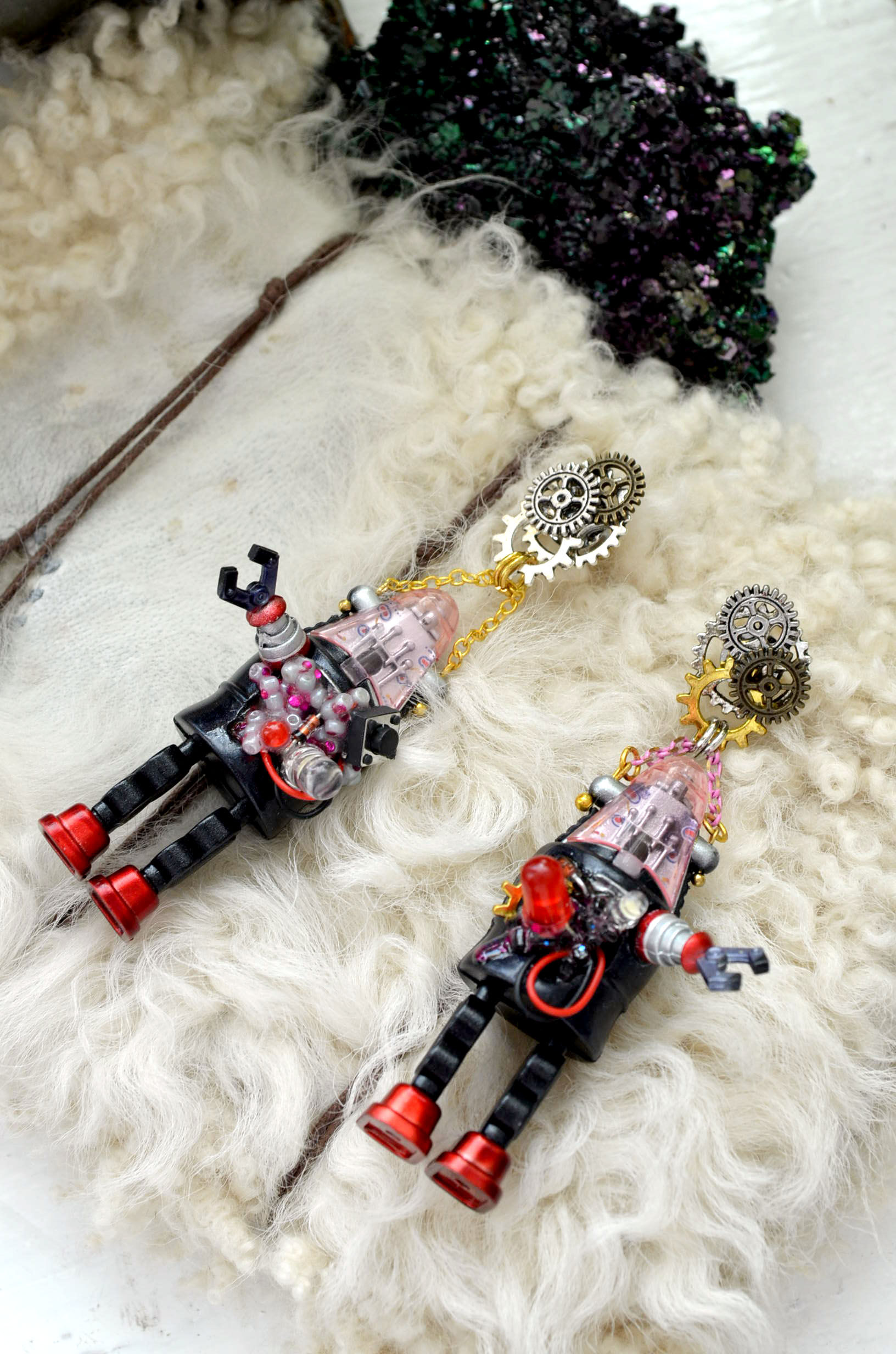 手工製 爆炸機械人耳環 齒輪耳釘 懷舊機器人 STEAMPUNK