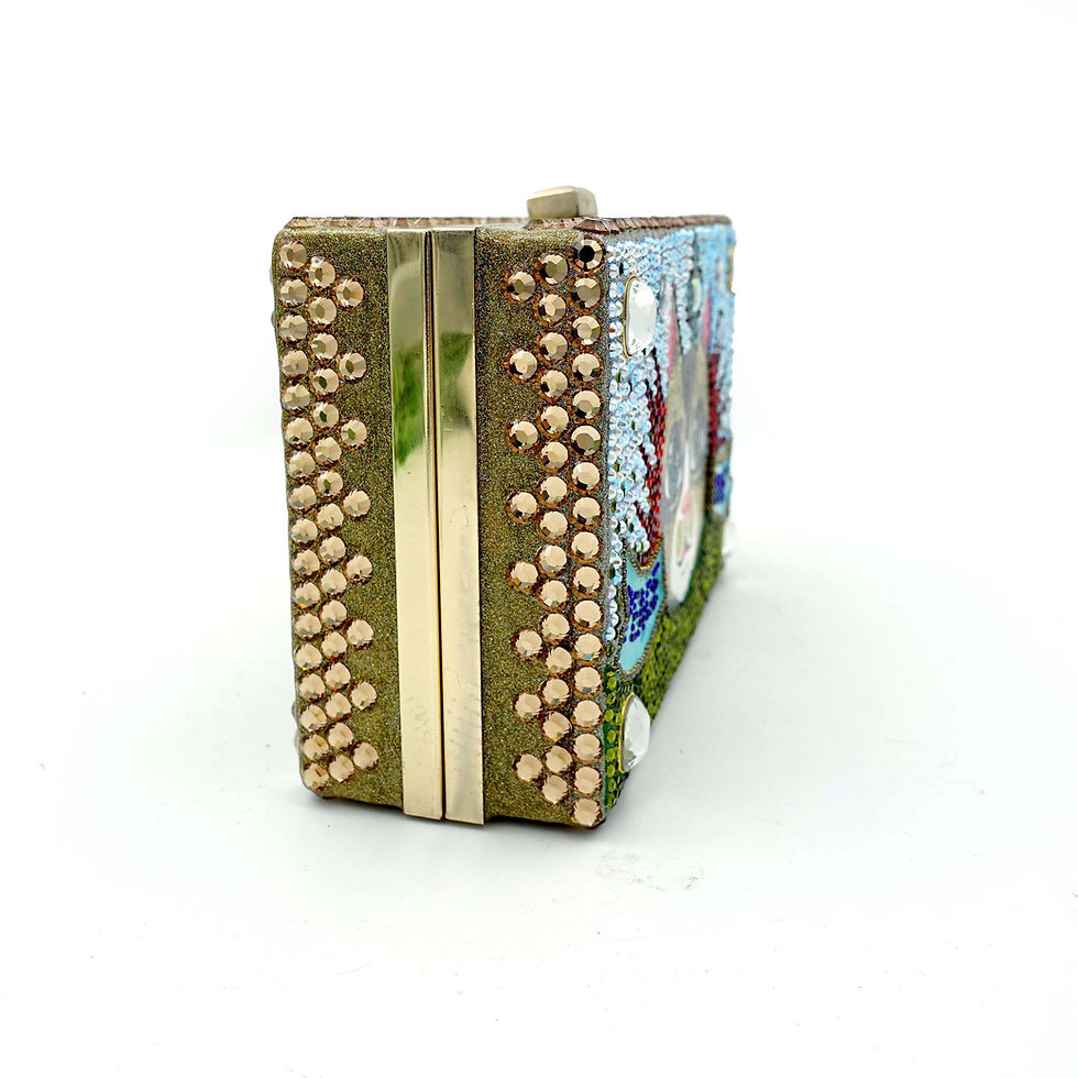 Miniaturbild: 【CUPID】Golden Swarovski Crystals w/ Cat Painting in Wooden Clutch  【邱比特系列】金色手工琺瑯綴施華洛水晶手繪貓咪手拿盒    Cat Pattern - Hand Painting