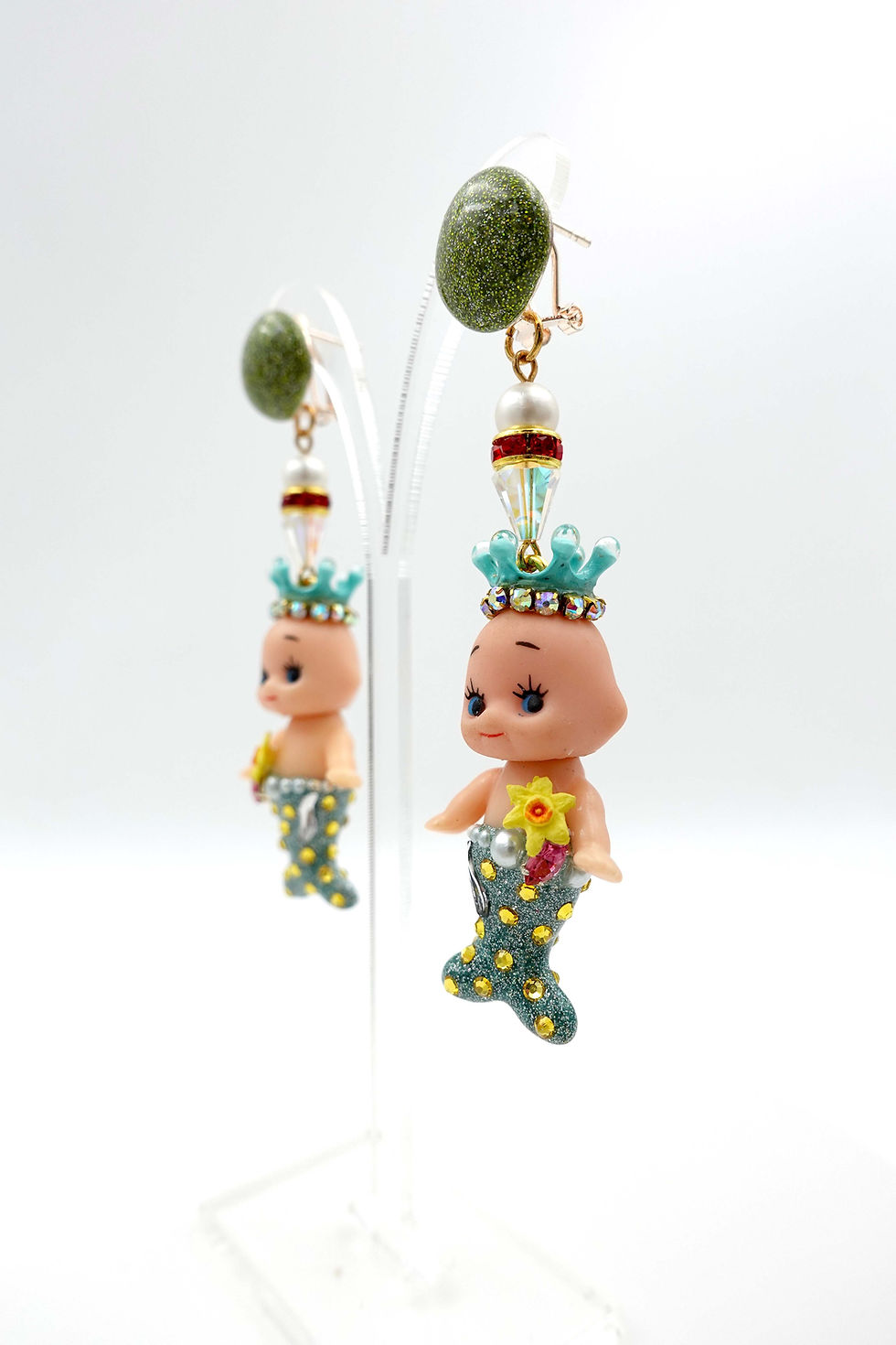 Thumbnail: 綠色美人魚小嬰兒娃娃綴施華洛水晶寶石夾耳環耳夾 全手工可訂製 的副本 的副本