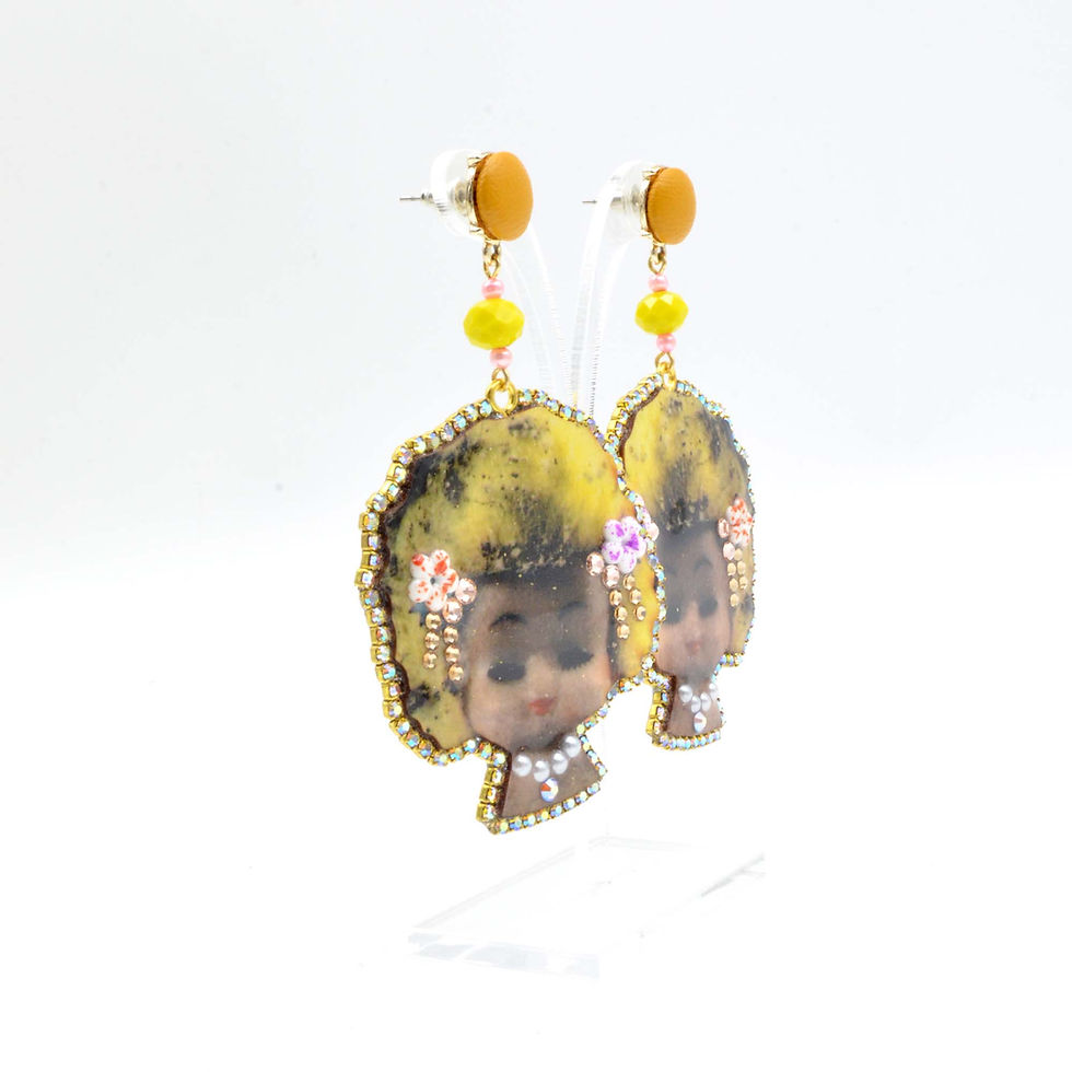 Miniatura: 恐怖中古風娃娃木片耳環 繞水晶石花邊 美國訂製 雷射切割 可訂製