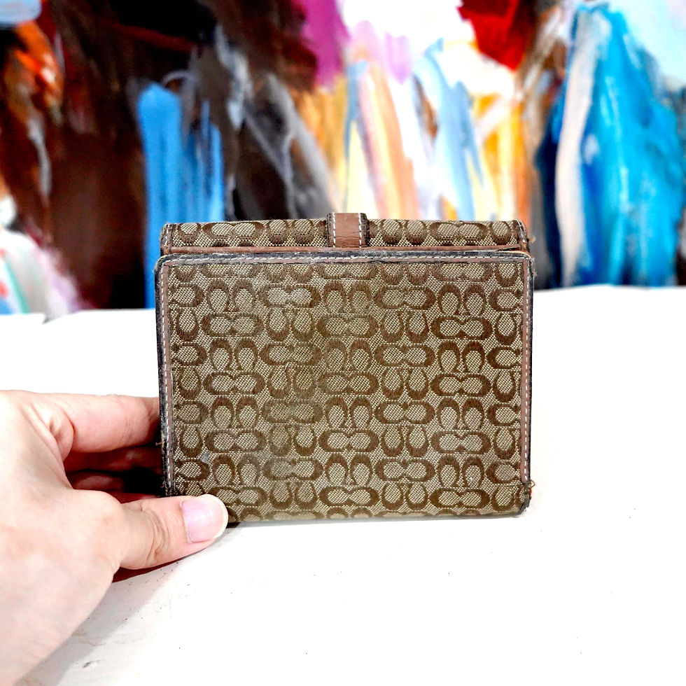 縮圖：美國中古COACH泥黃色C字LOGO錢包銀包有瑕疵高級二手古著珠寶首飾