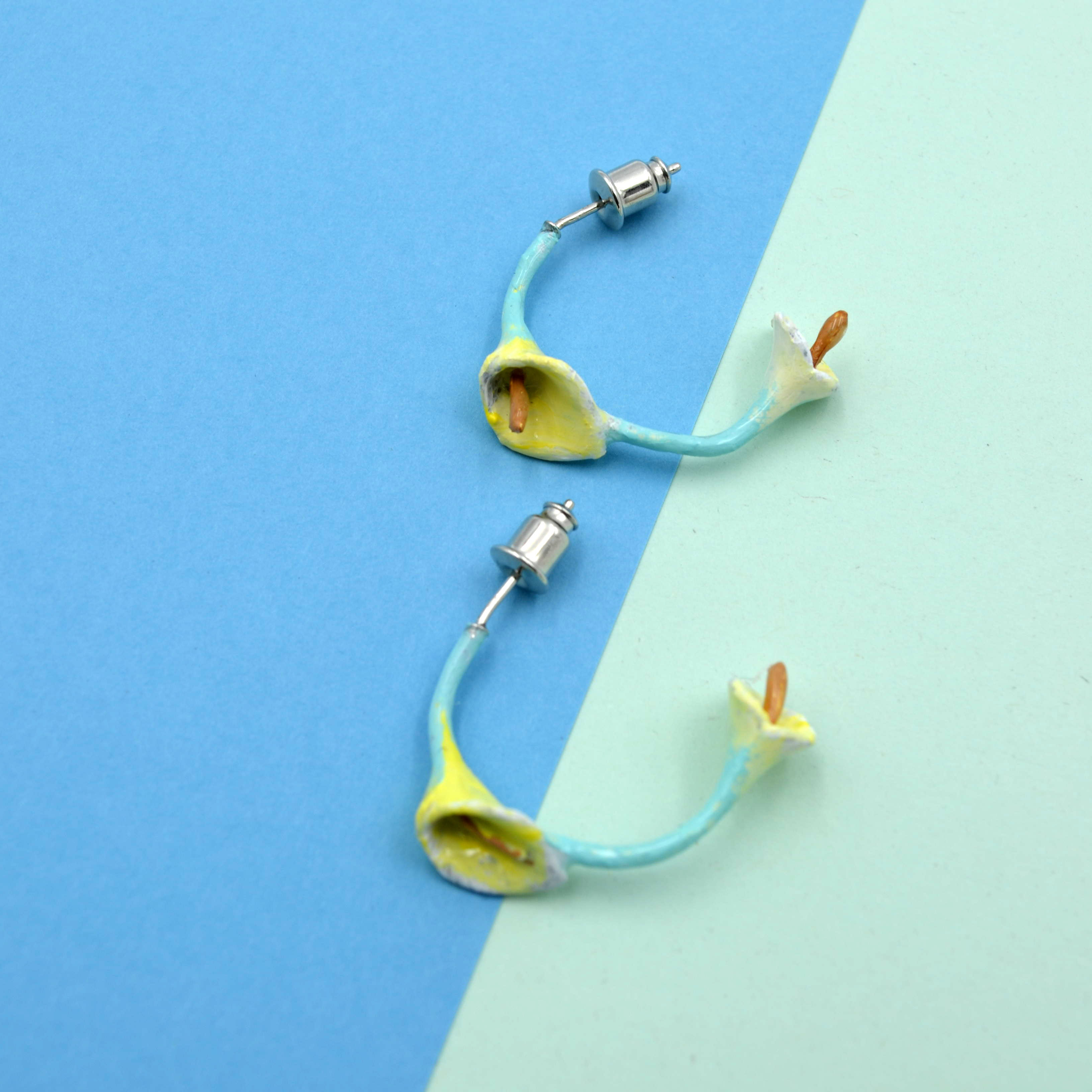 銅質手繪馬蹄蘭耳環