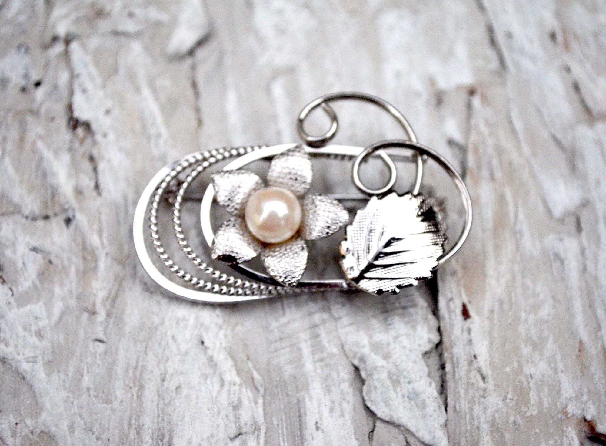 植物造型銀器珍珠花胸針 高貴優雅 日本高級二手中古珠寶首飾