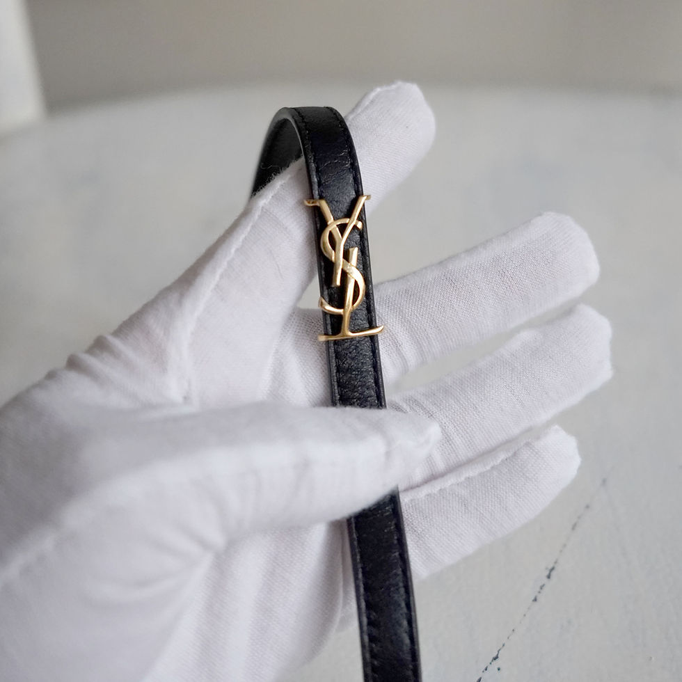 サムネイル： YSL SAINT LAURENT Black Leather Double-Wrap Bracelet with Gold YSL Logo