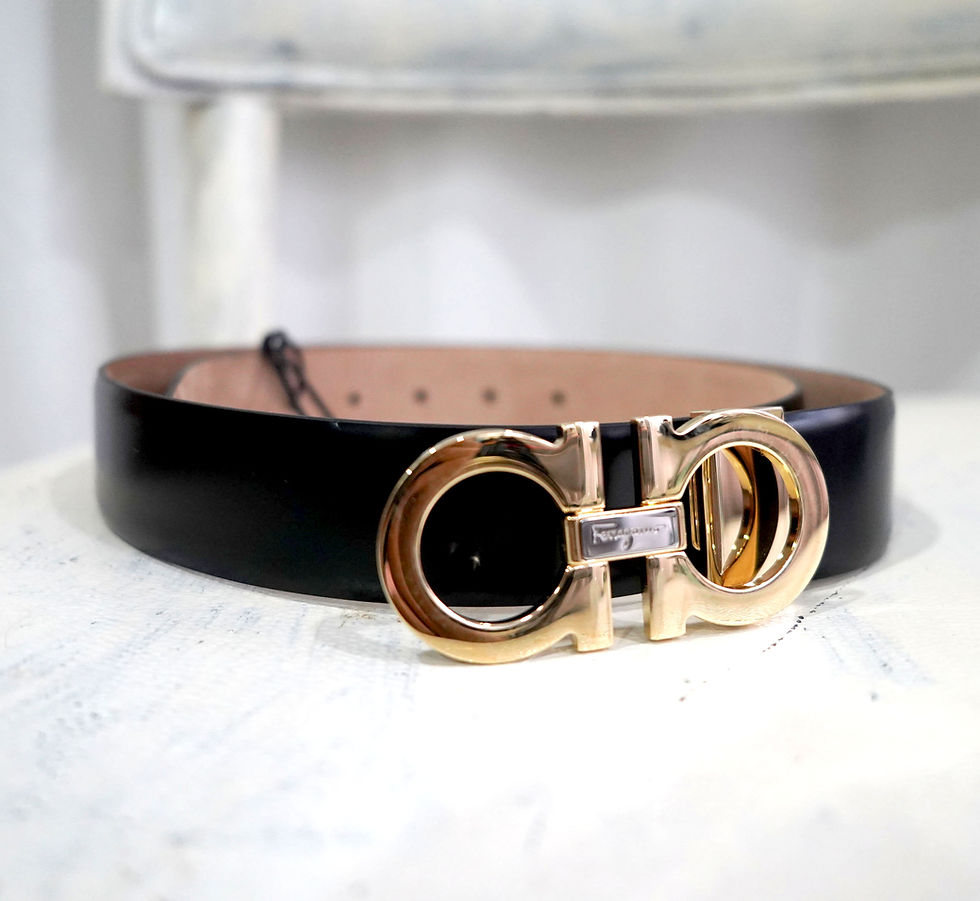 Miniatura: Salvatore Ferragamo Black leather with Golden Ferragamo Logo belt buckle