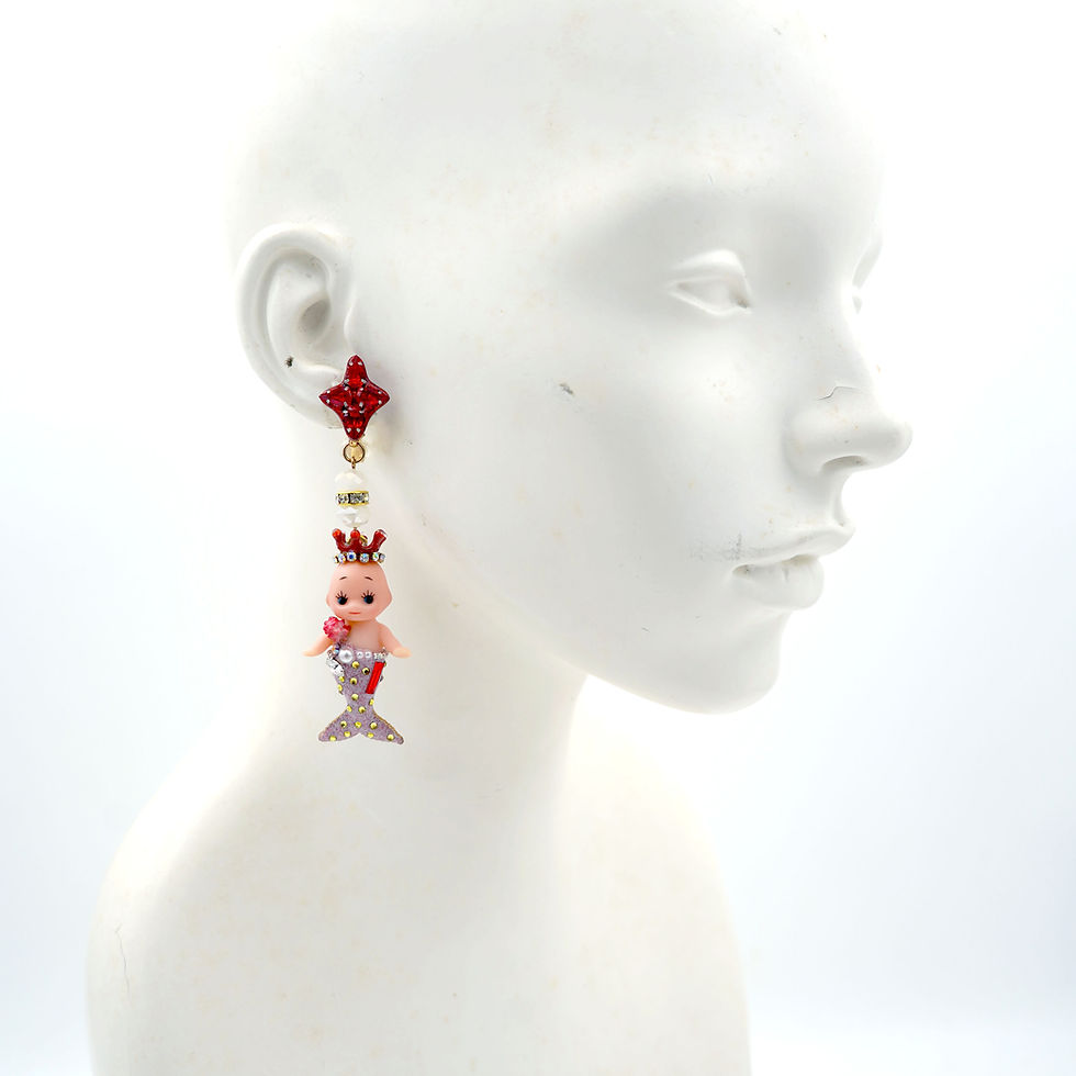 Miniaturbild: TIMBEE LO Red Mermaid Baby Earrings