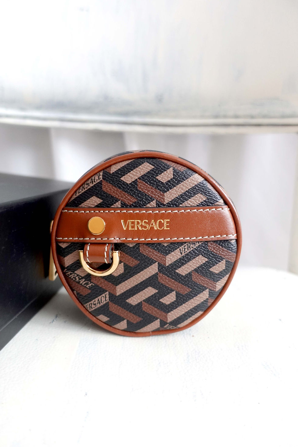 VERSACE Maze pattern LOGO printed circle genuine leather coins pouch coins case