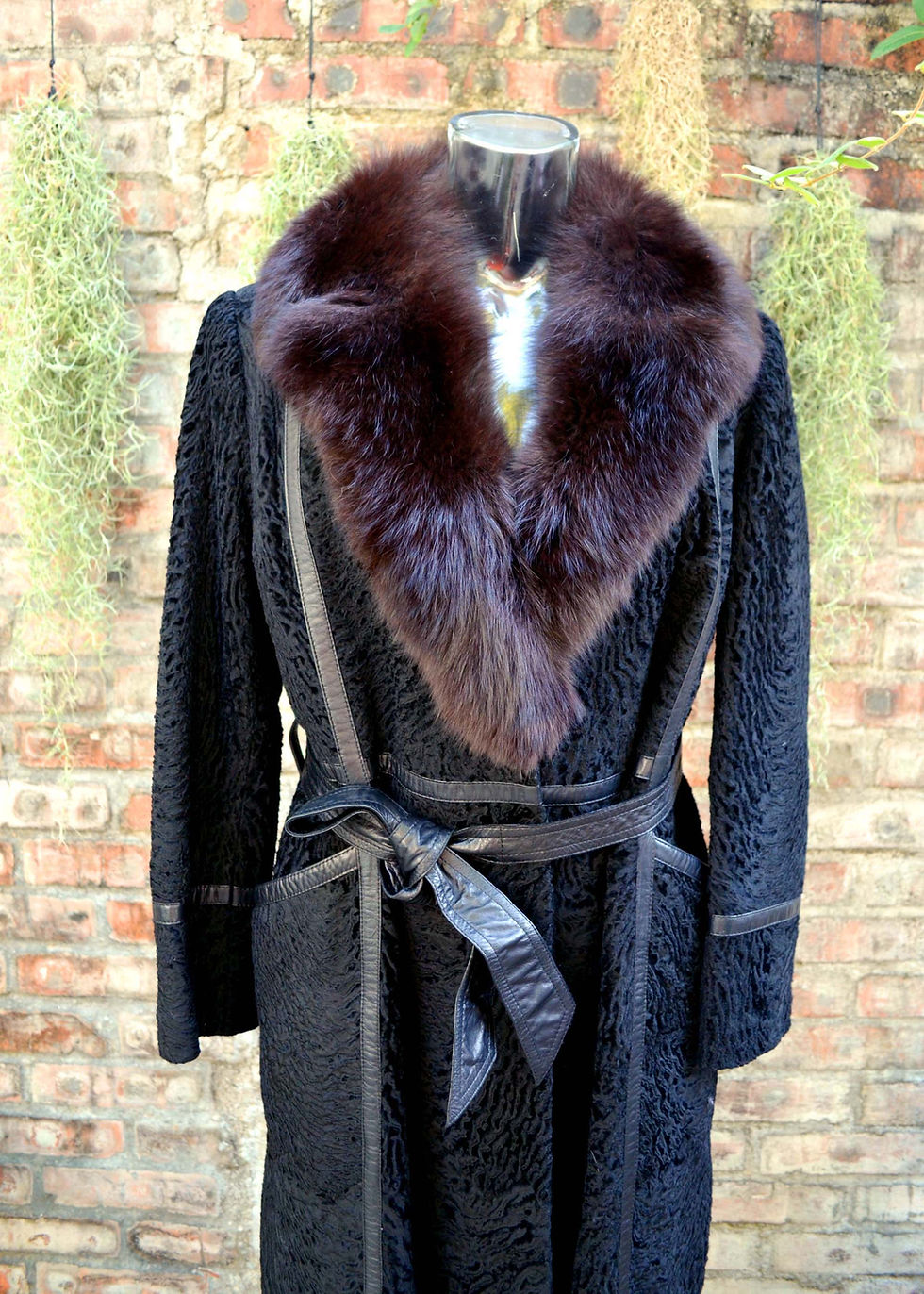 Miniature : 【VINTAGE中古】意大利製 羔羊皮長外套 狐狸毛領口 Baby Lamb Skin Coat with Fox Fur Collar