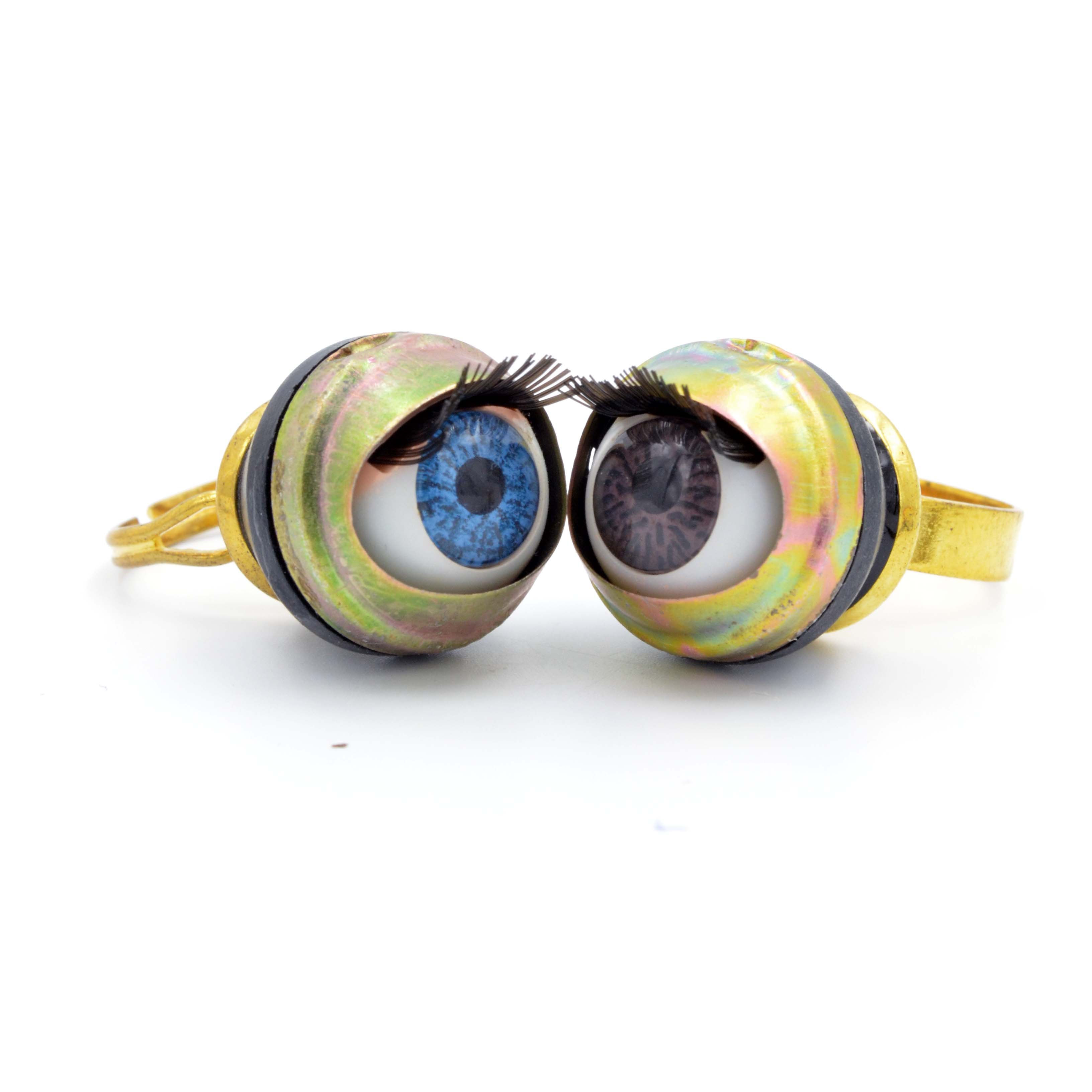 TIMBEE LO 金屬16mm眼珠戒指 可調整尺寸 活動眼珠 戴起眼睛會眨眼