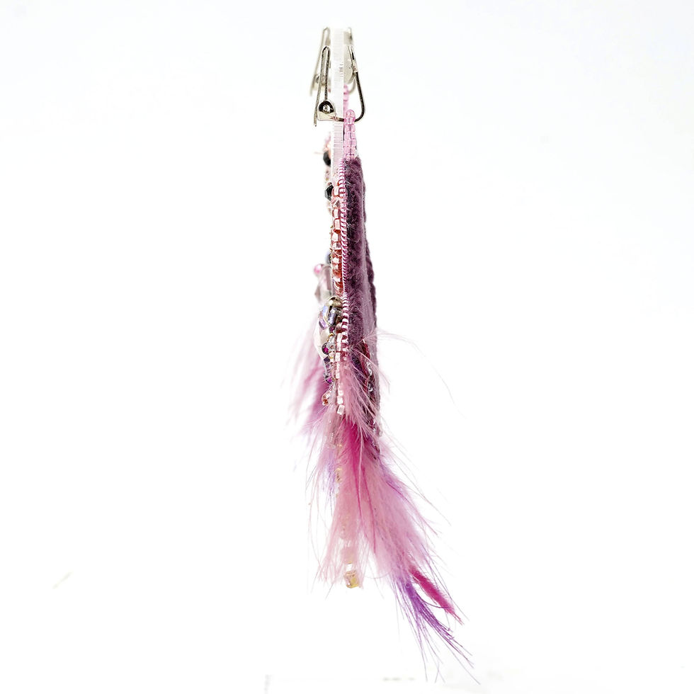 Miniatura: Russian Hand-Embroidered Baroque Style Flamingo Feather Earrings