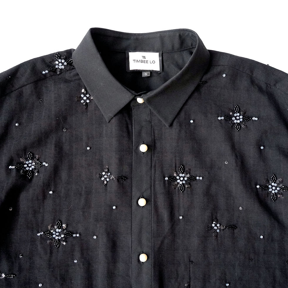 縮圖：TIMBEELO Black Wrinkled Cotton Shirt with 3D Beaded Floral Embellishment -Unisex