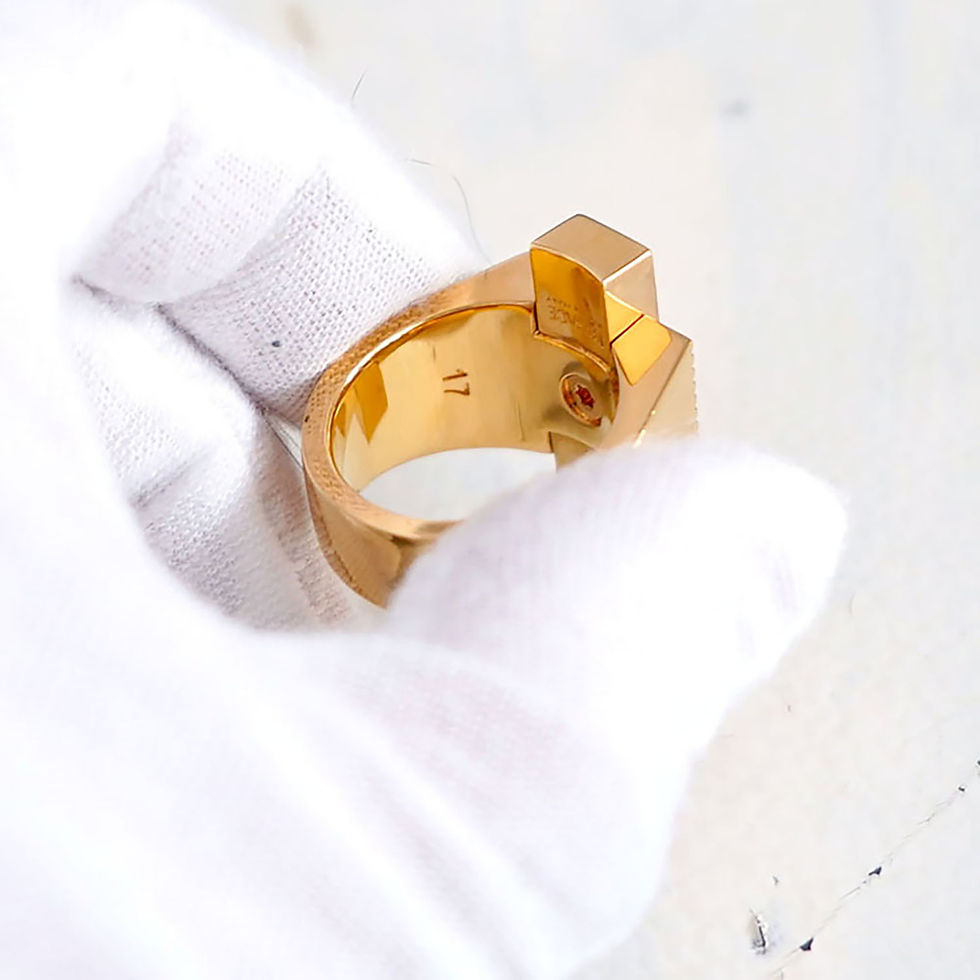 サムネイル： Versace Greca Metallic Logo Cocktail Ring