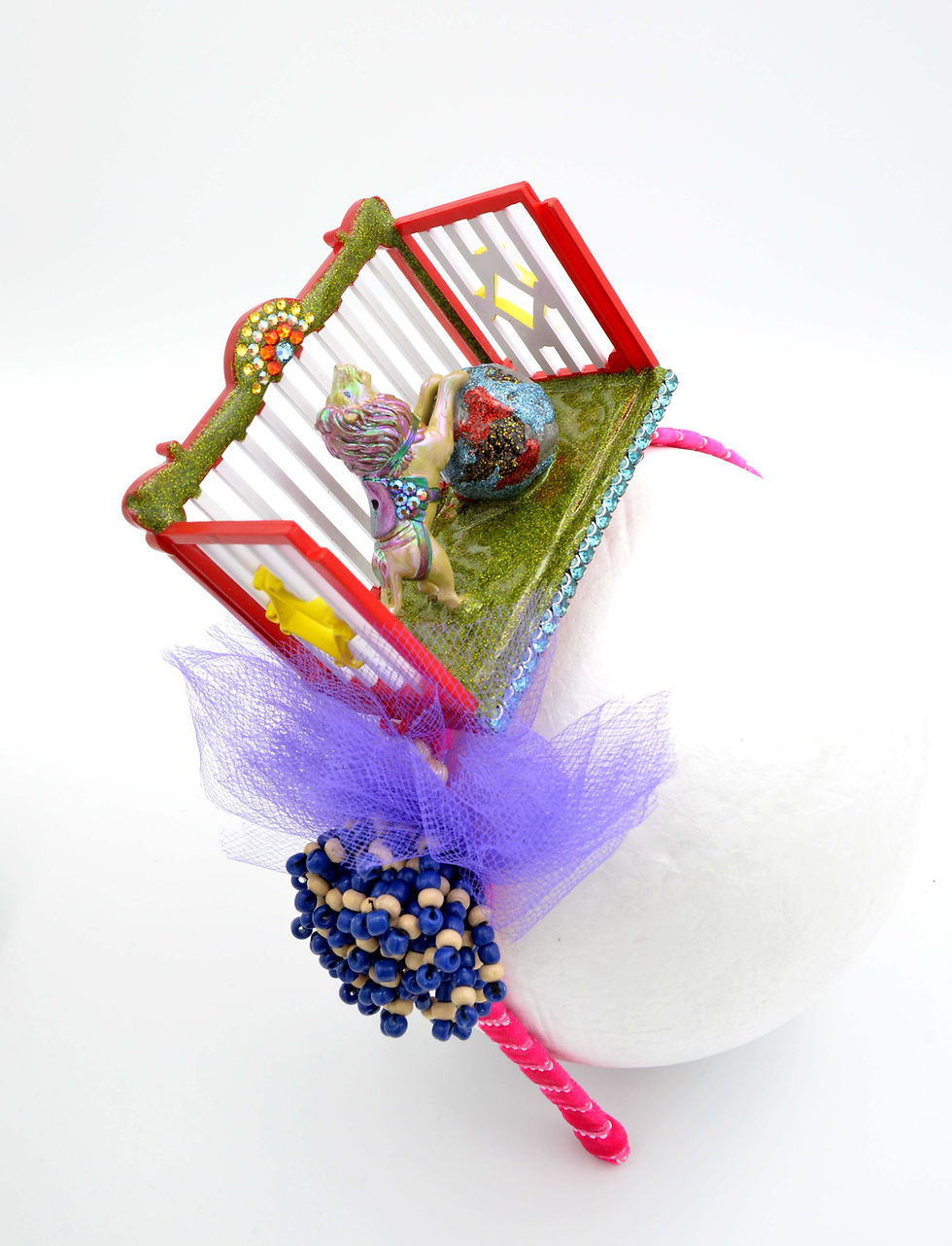 縮圖：馬戲團獅子踏球表演髮箍