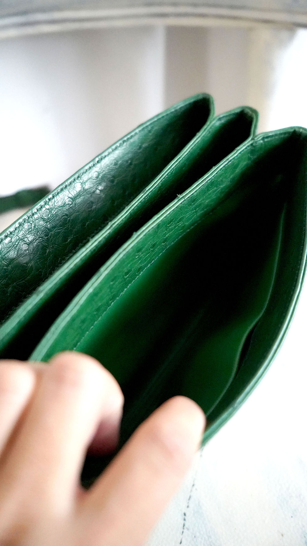섬네일: PRADA Green Ostrich Leather and Leopard Print Pony Hair Crossbody Bag (100% Authentic)