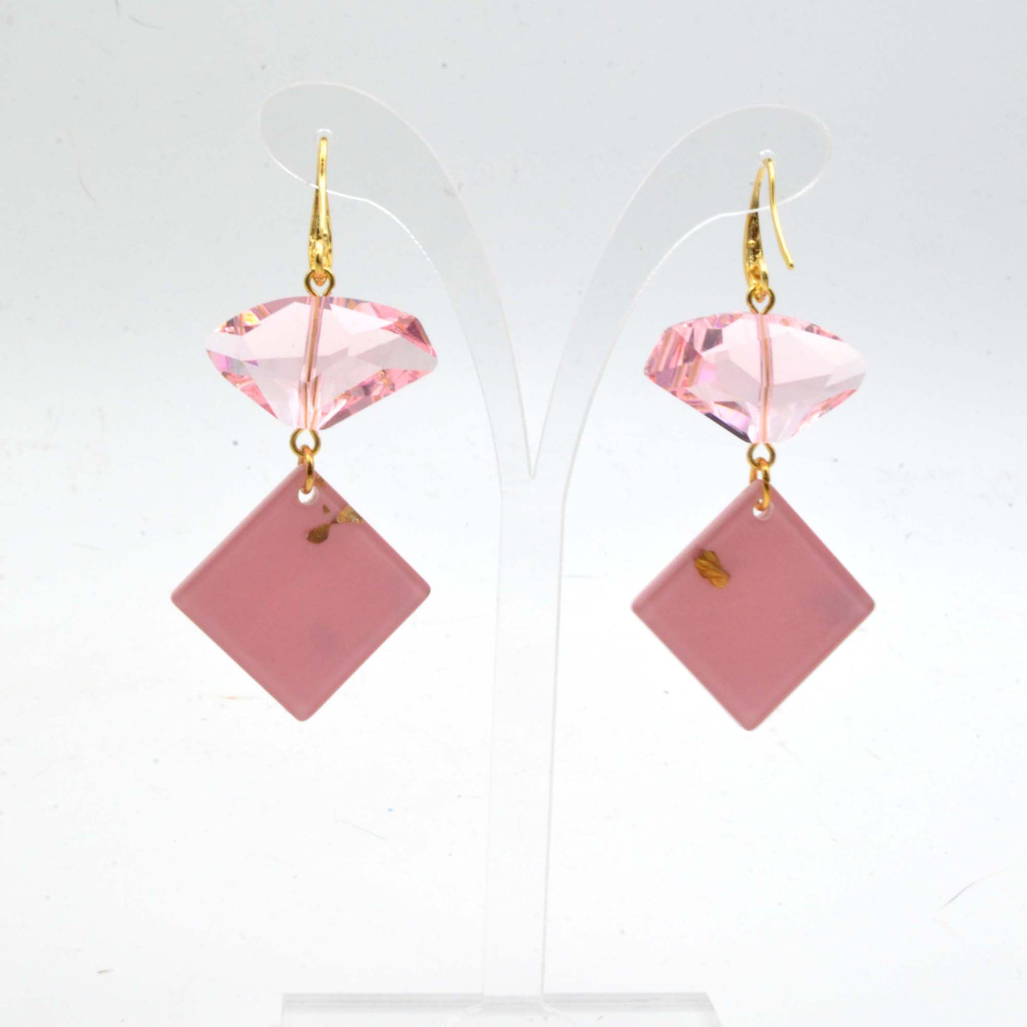 粉紅色施華洛不規則水晶石耳環  Baby Pink Swarovski Crystal Earrings