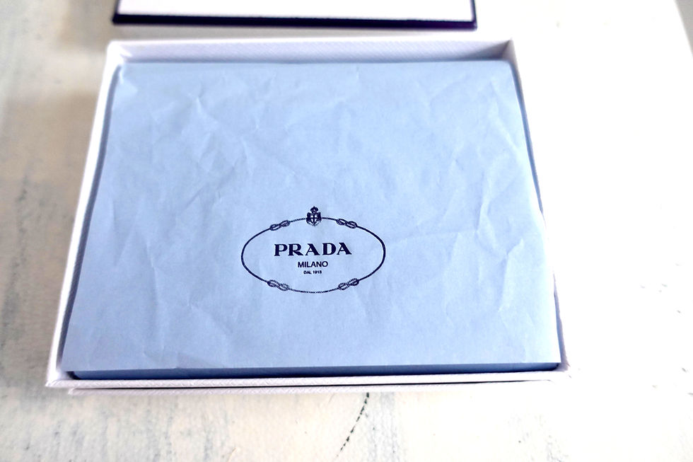 縮圖：PRADA black triangular glossy cow leather coin purse/pendant/decoration