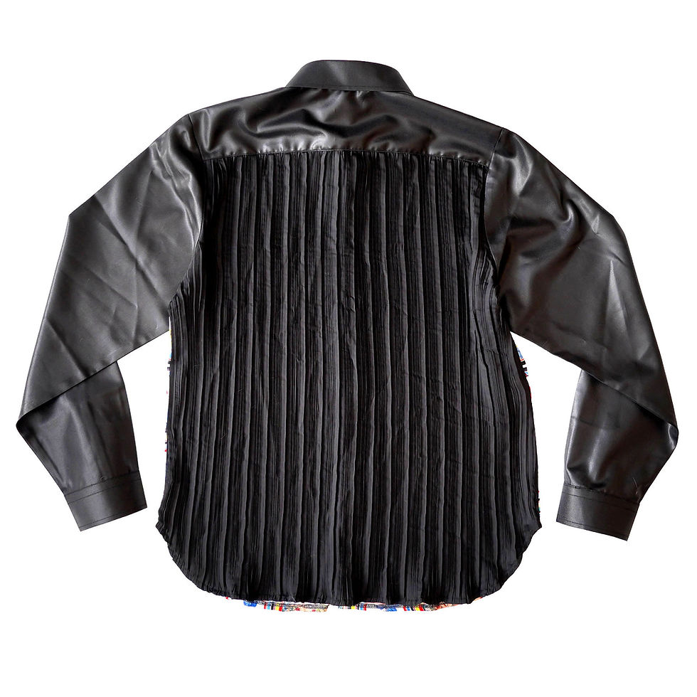 縮圖：TIMBEE LO Black Shirt with Satin Scarf Print in Vintage Style and Pleated Back