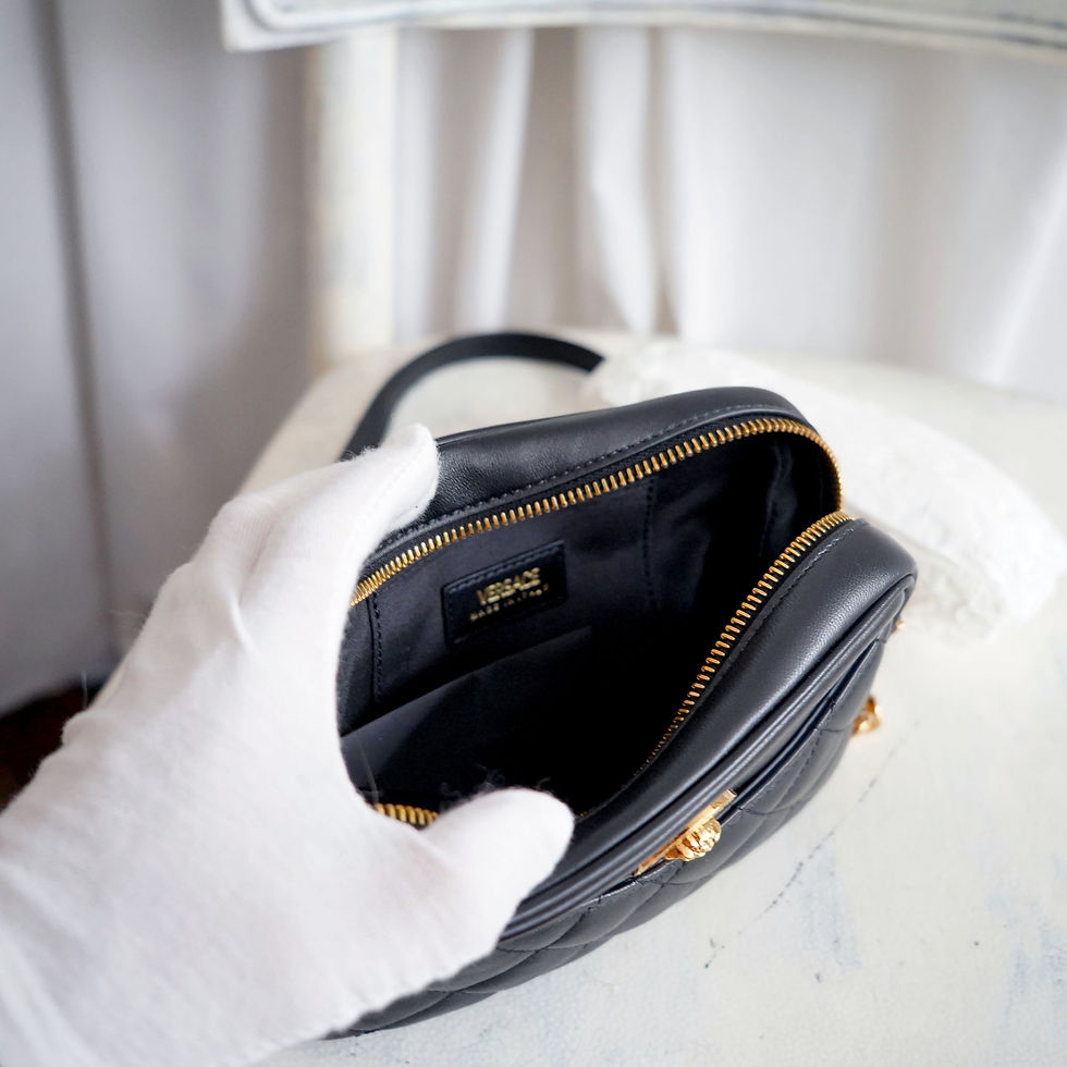 Miniatura: Versace Black Quilted Lambskin Camera Bag with Gold Medusa Logo