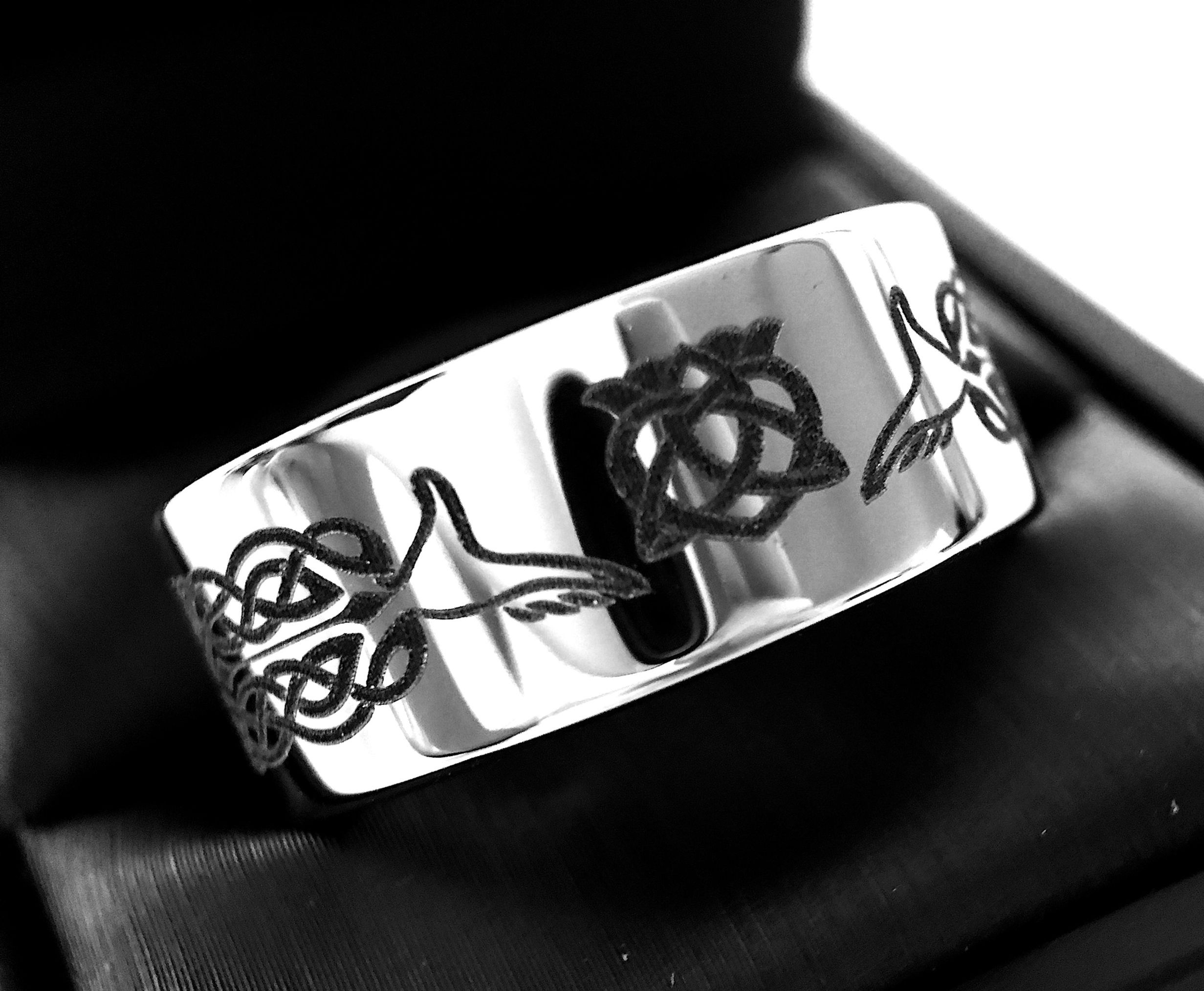 Claddagh Wedding Bands, Celtic Wedding Band, Men's Women Celtic Wedding Ring