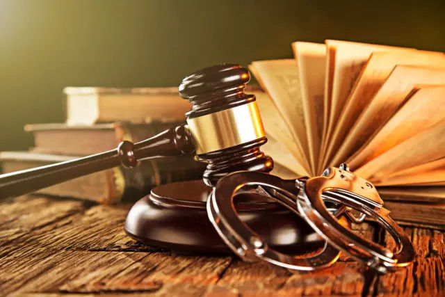 CRIMINAL DEFENCE.jpg