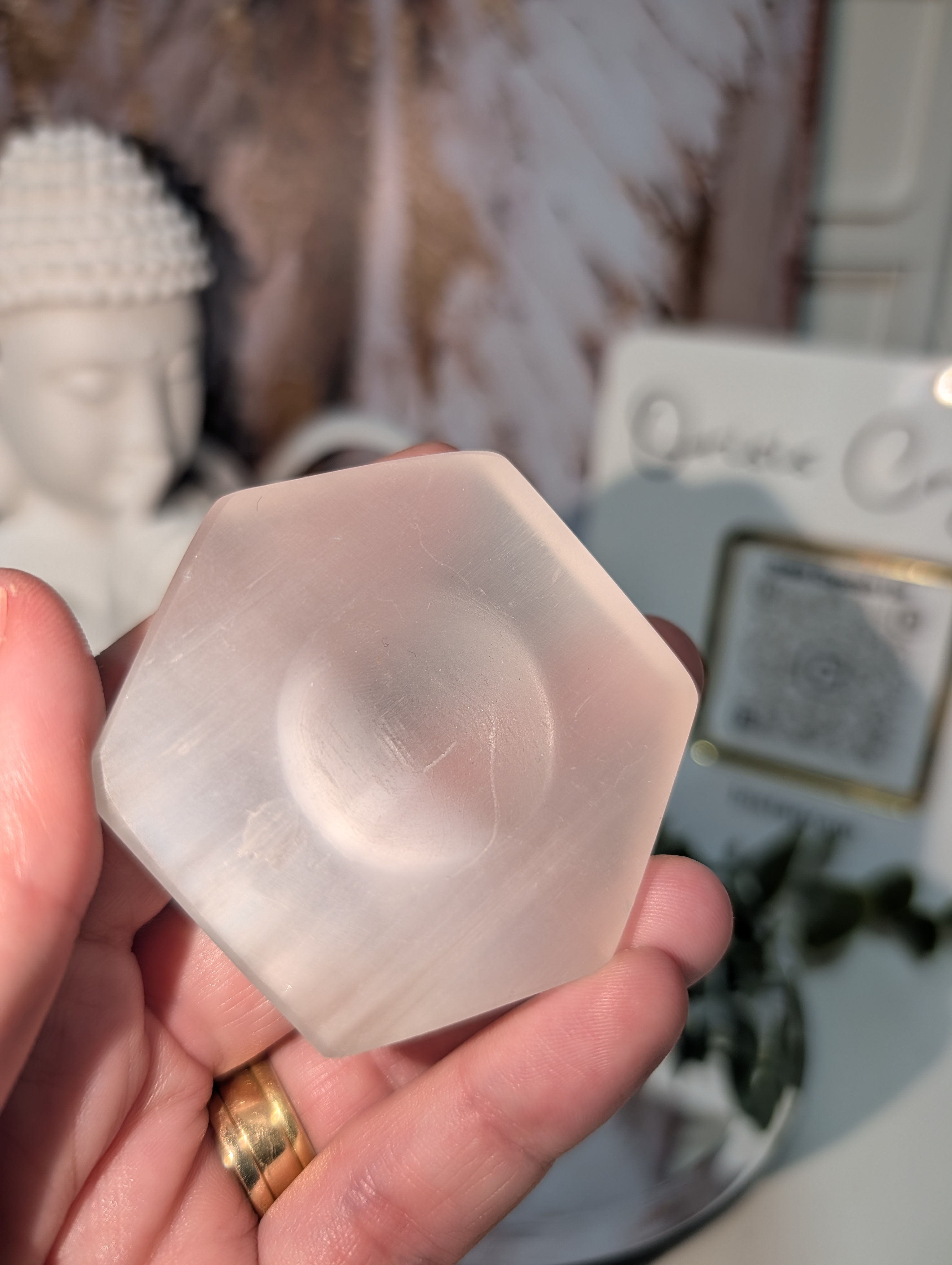 Selenite Sphere Holder