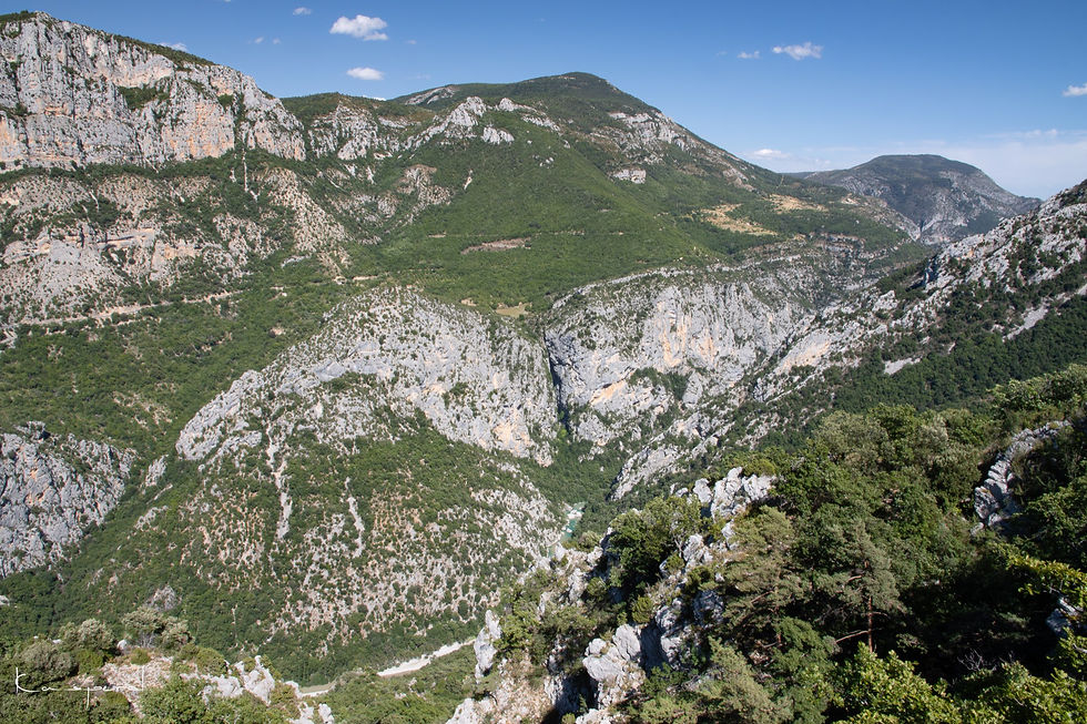 Miniature : Panorama sur les falaises calcaire des Gorges du Verdon