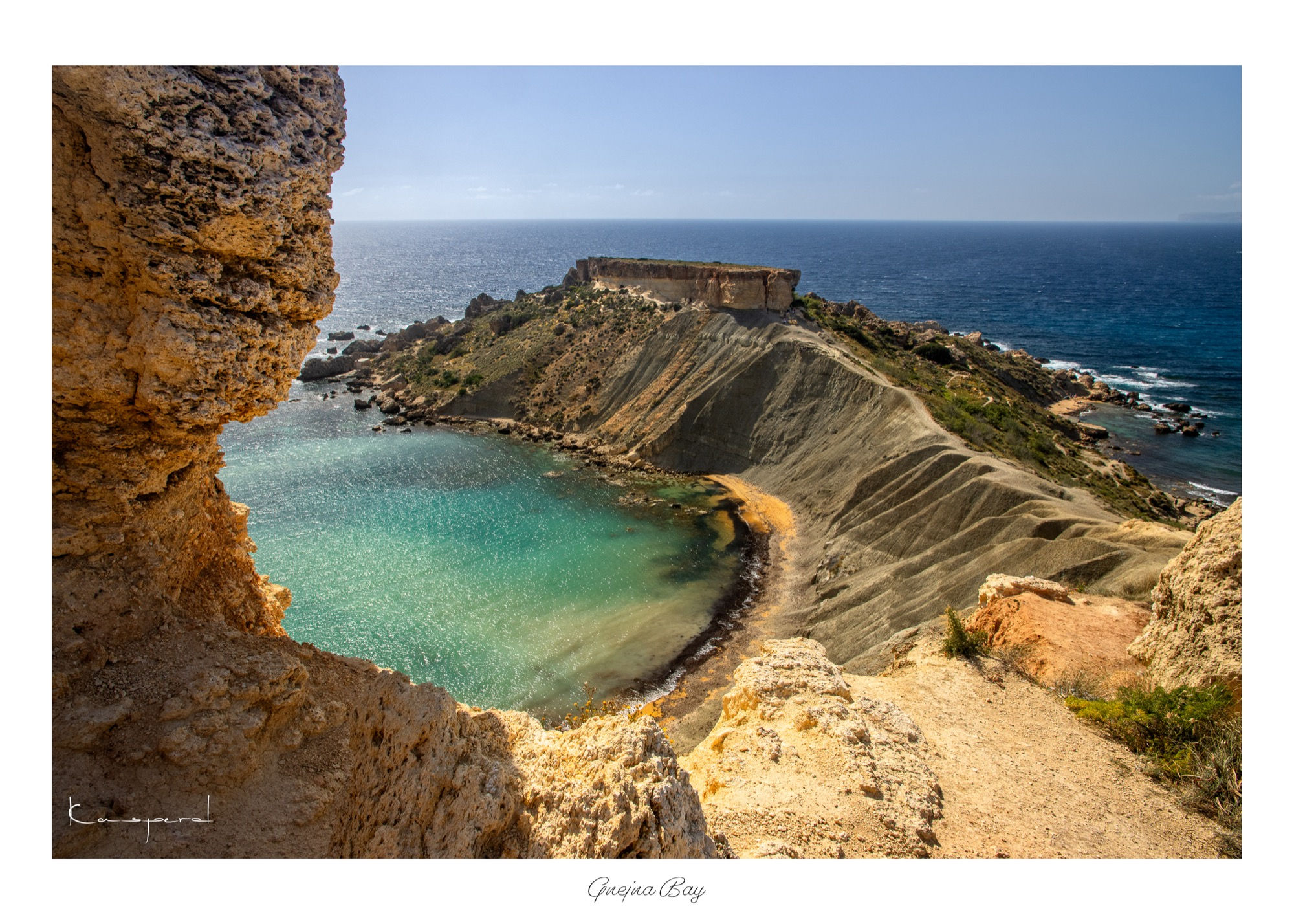 Magnifique isthme qui sépare deux superbes baies aux eaux claires de l'île de Malte