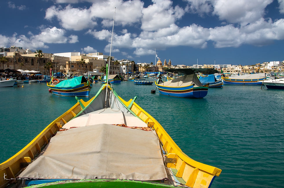 Miniature : Vue sur Marsaxlokk et son petit port de pêche réputé à Malte
