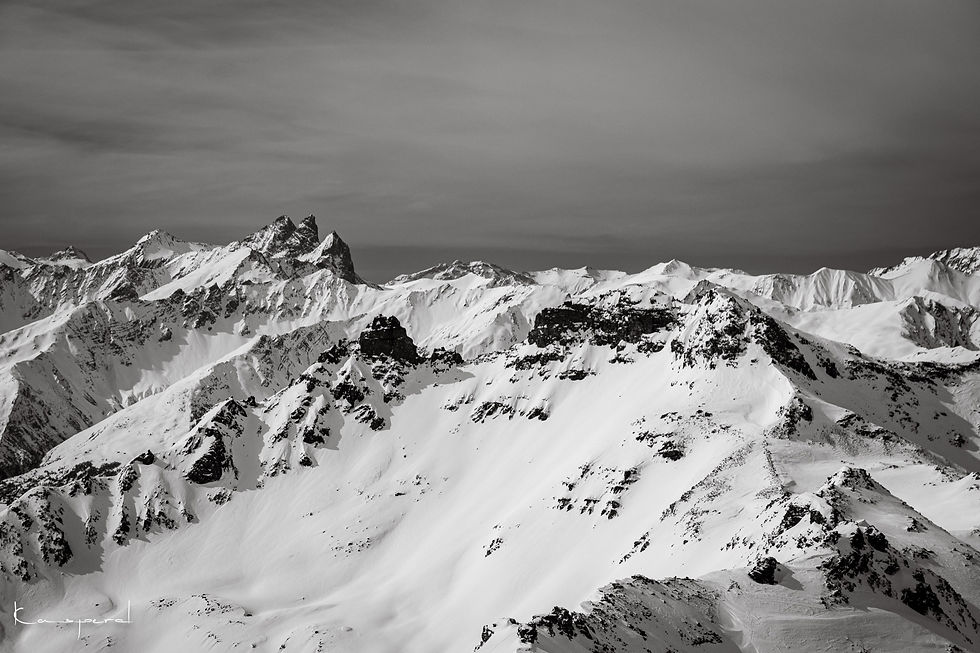 Miniature : Photographie noir et blanc des 3 aiguilles d'Arves dans la chaîne des Alpes