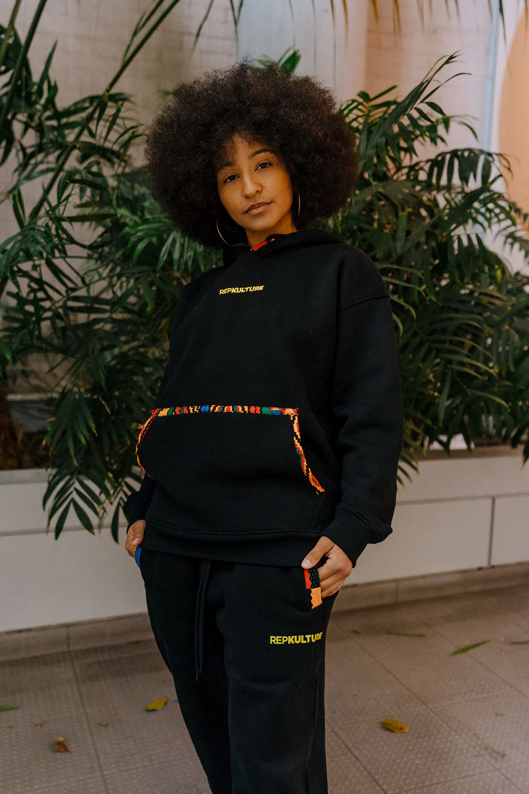 REPKULTURE KENTE TRIM HOODIE BLACK