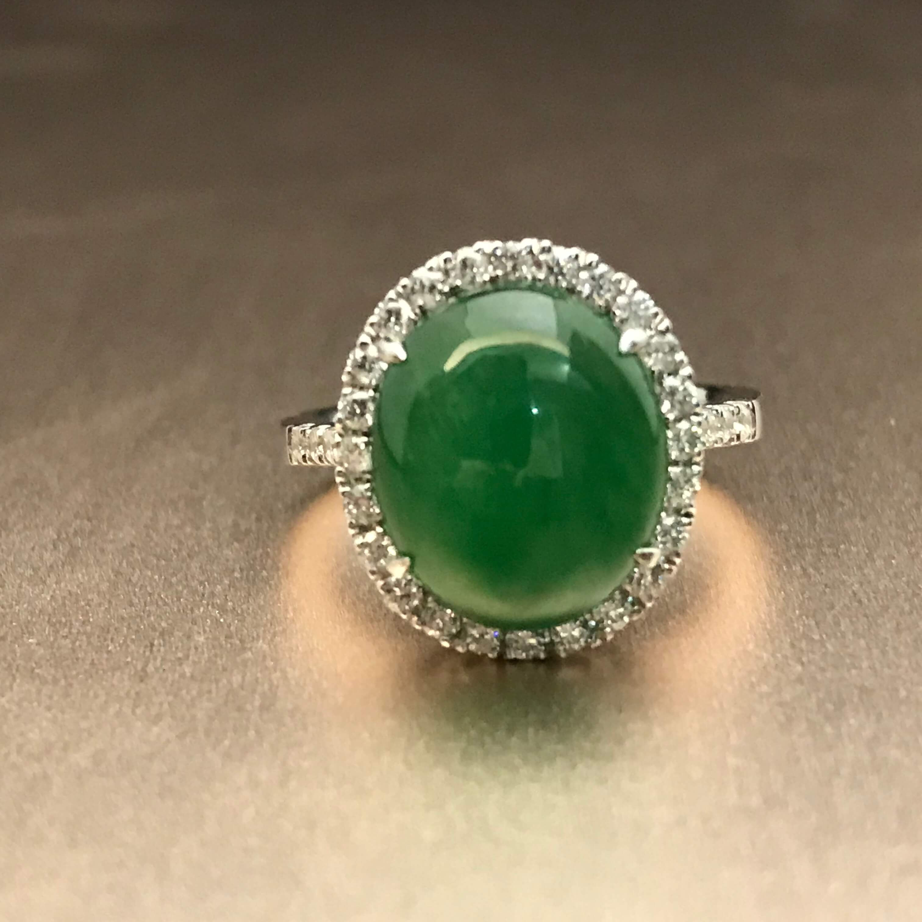 【ETgold 行家珠寶】包心畫圓蛋面翡翠戒指