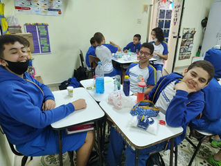 Aula de ciências - Torre de líquidos