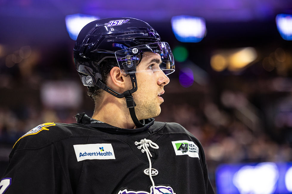 Florida Everblades vs. Orlando Solar Bears Photographed by Christina Winnegar