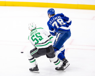 The Tampa Bay Lightning defeated the Dallas Stars for their fourth straight win on Thursday