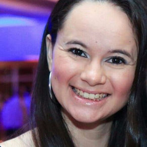 Mayara Sampaio - Jornalista e Blogueira - Ela Indica