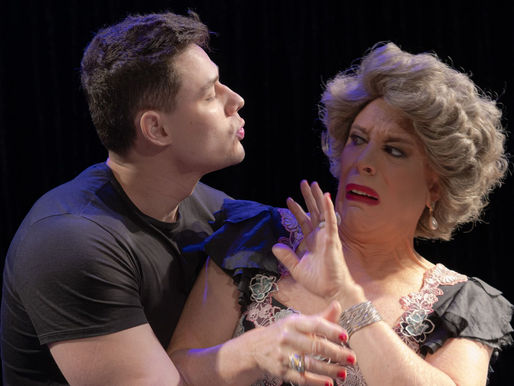 "I LOVE NEIDE - A DONA DO MUNDO" Prorroga Temporada no Teatro Santa Cruz