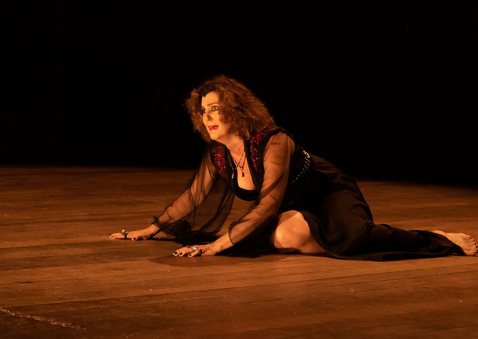 Lady Macbeth no Brasil Contemporâneo, essa é a proposta do espetáculo “O Som e a Fúria de Lady Macbeth”