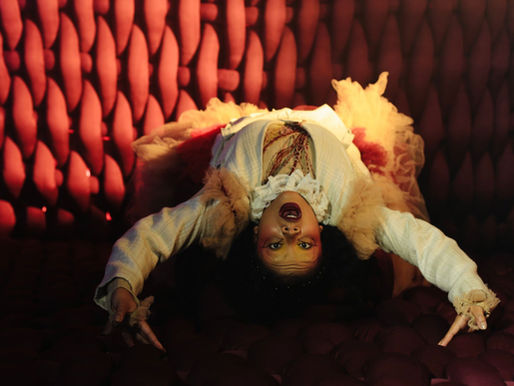 Espetáculo “Laudelina” estreia na SP Escola de Teatro e homenageia a força das trabalhadoras domésticas negras