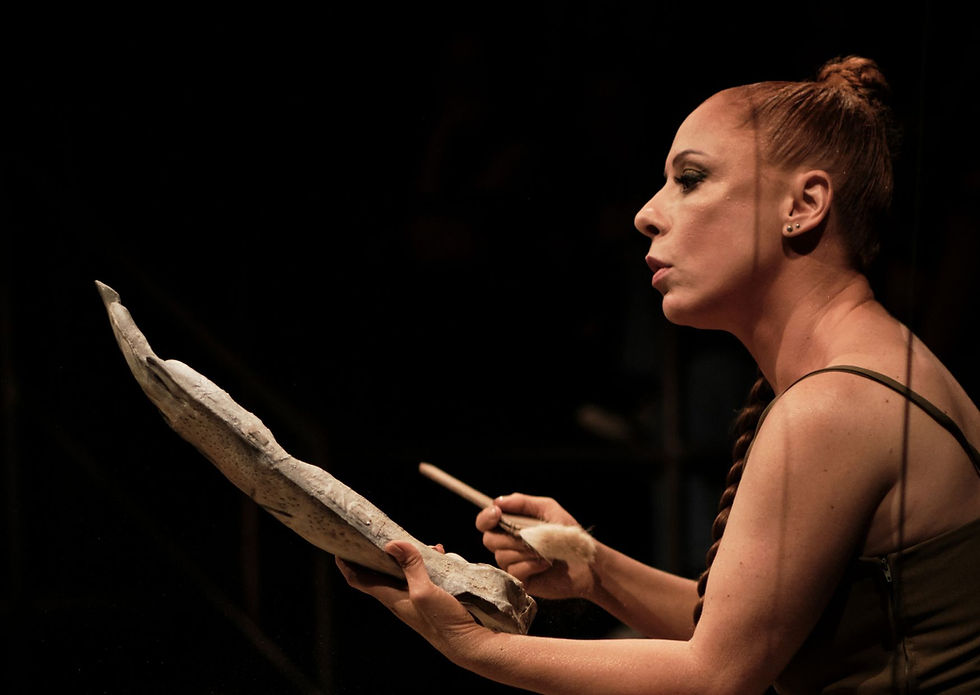 Encenado em capela de cemitério, Queda de Baleia ou Canto para Dançar com Minha Morte retorna em janeiro de 2026