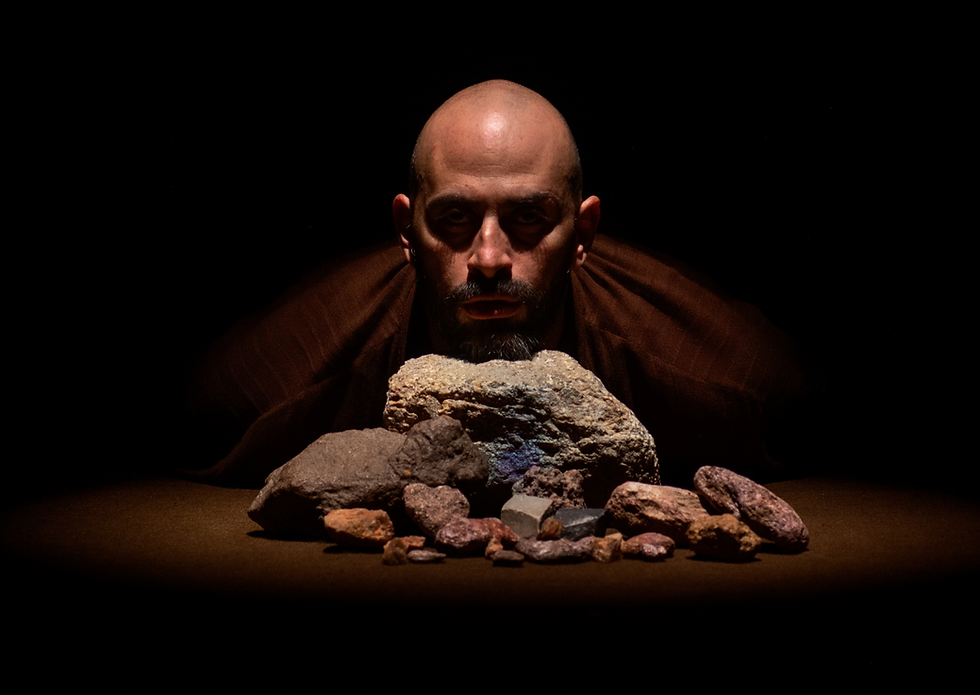 Espetáculo “Um Pássaro Não é uma Pedra” está em cartaz no Rio de Janeiro