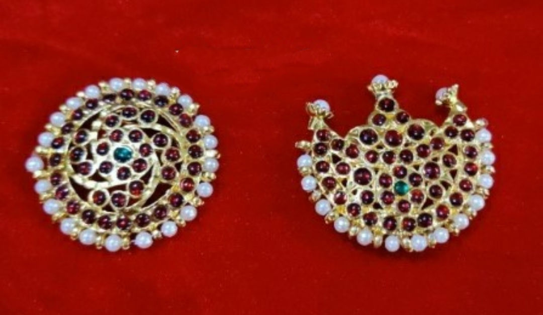 SOORYAN CHANDRAN RED GREEN STONE