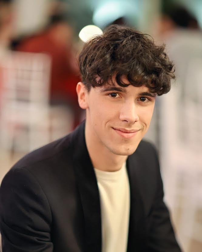 Writer: Federico Rhys Moseley 